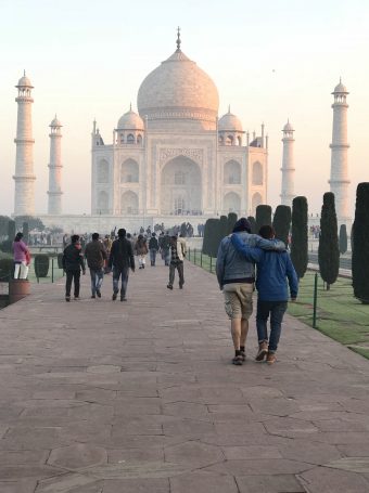 Manifiesto en Agra - KippiT